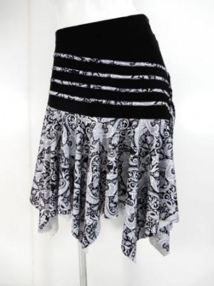 【sk884】社交ダンスラテンスカート　裾ギザギザヒップライン紐垂れ飾り　黒白柄
